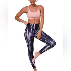 Onzie Hot Yoga High Rise Legging in Dark Tie Dye Sz M/L